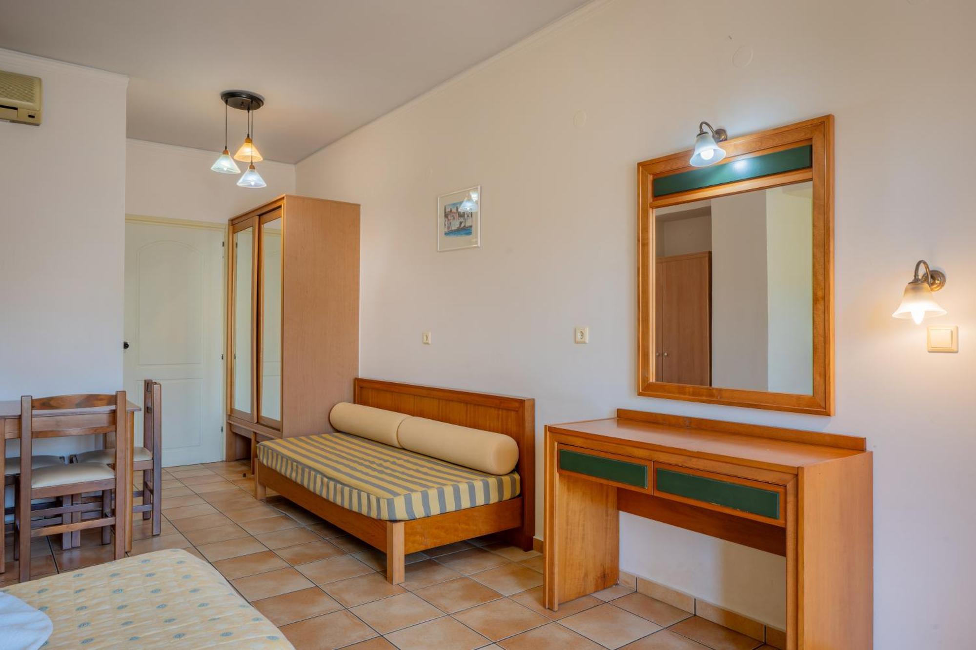 Lefkoniko Beach & Icarus Suite Apts Rethymno Exterior foto